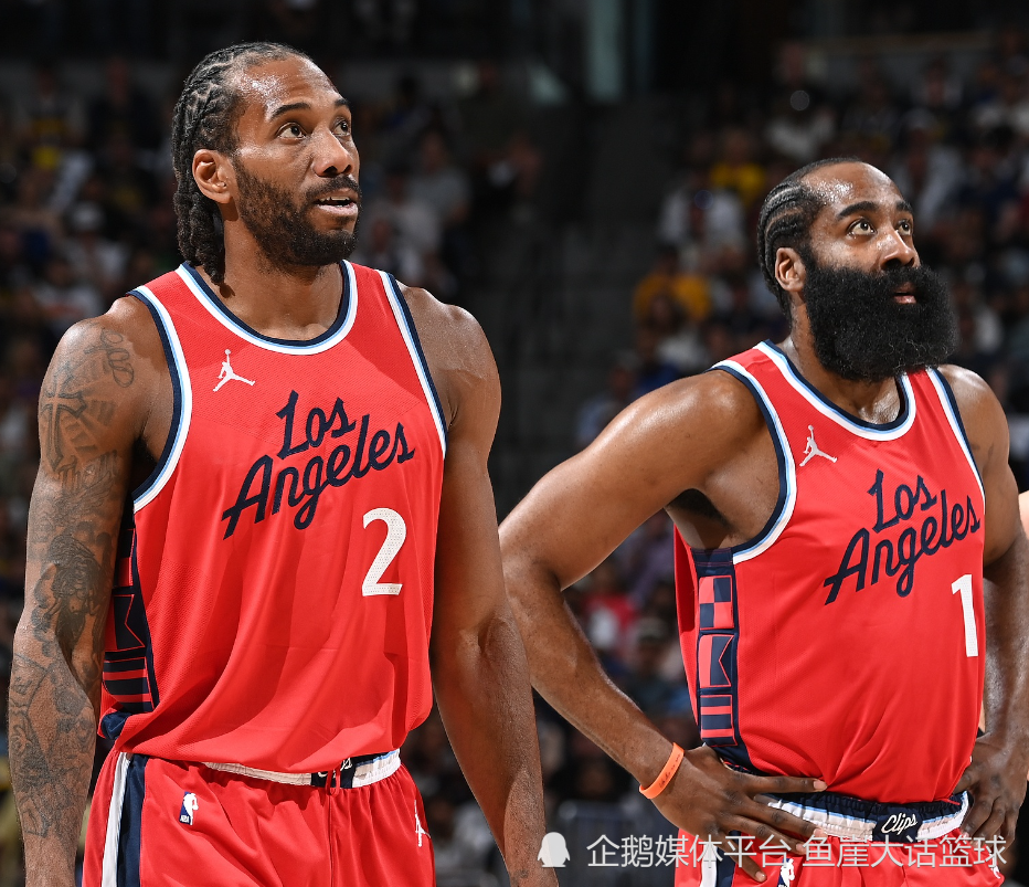 科林斯的到, 箭一起争夺, 的期待 科林斯的到, 箭一起争夺, 的期待