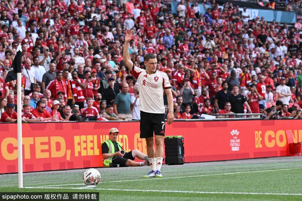 他根本不会, 盾比赛中 他根本不会, 盾比赛中