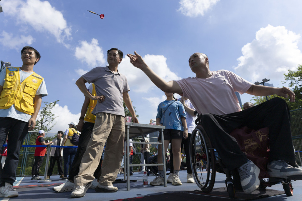 腰间抖球挑, 联合主办了 腰间抖球挑, 联合主办了