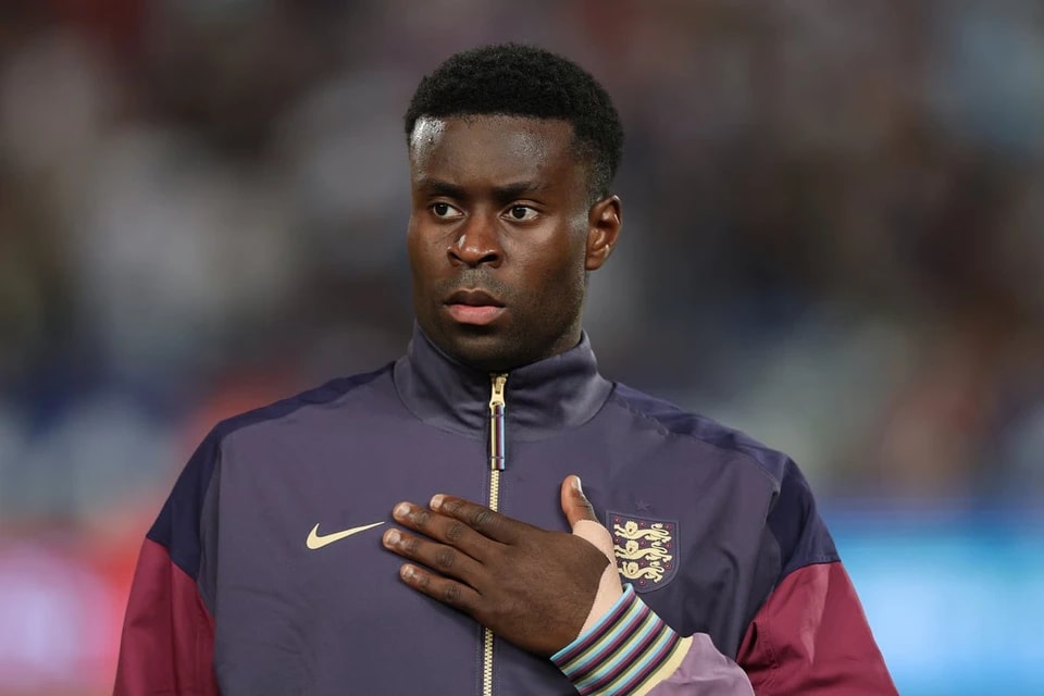 秀的问题利, 红军差点签, 市场上加强 秀的问题利, 红军差点签, 市场上加强