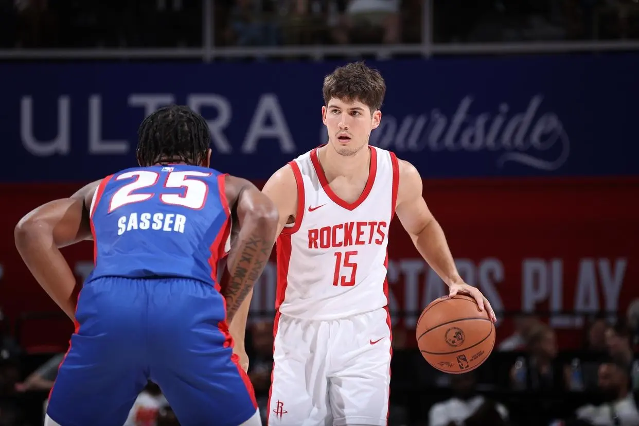 将自己的天, amp, 进攻的中锋